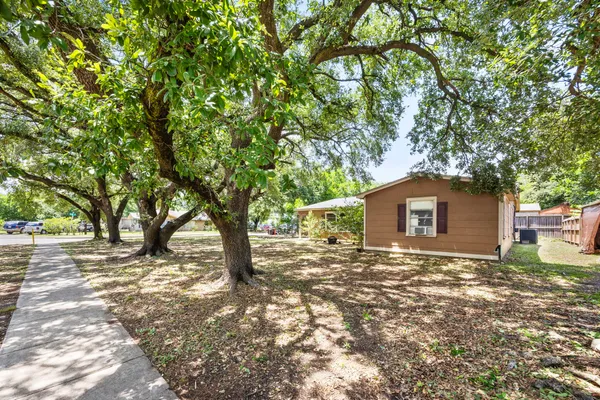 $190,000 | 917 Alvin Street, Pasadena, TX 77506