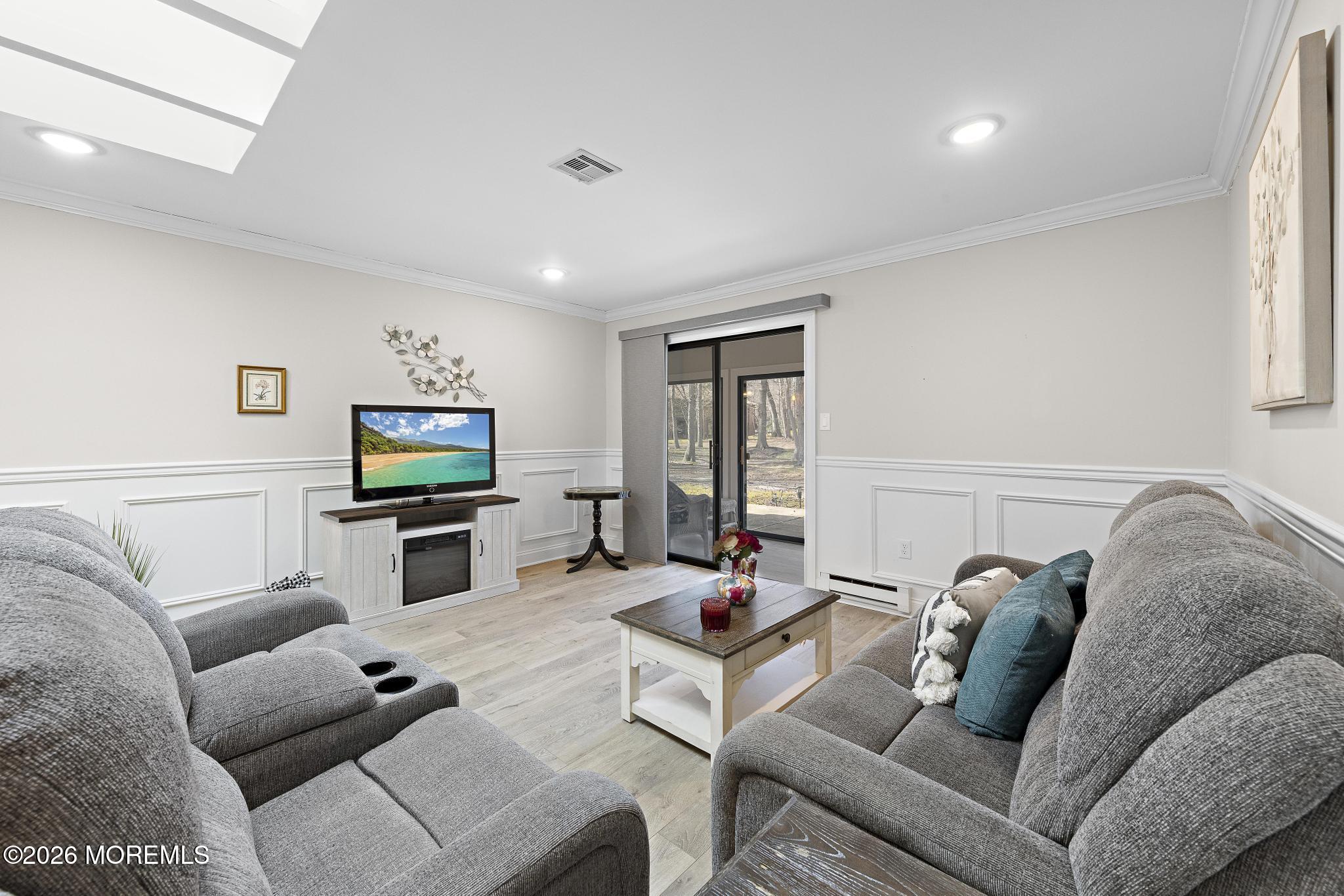 7 Manchester Court Red Bank, NJ 07701 - Photo 16 of 34 7 Manchester Ct (9)