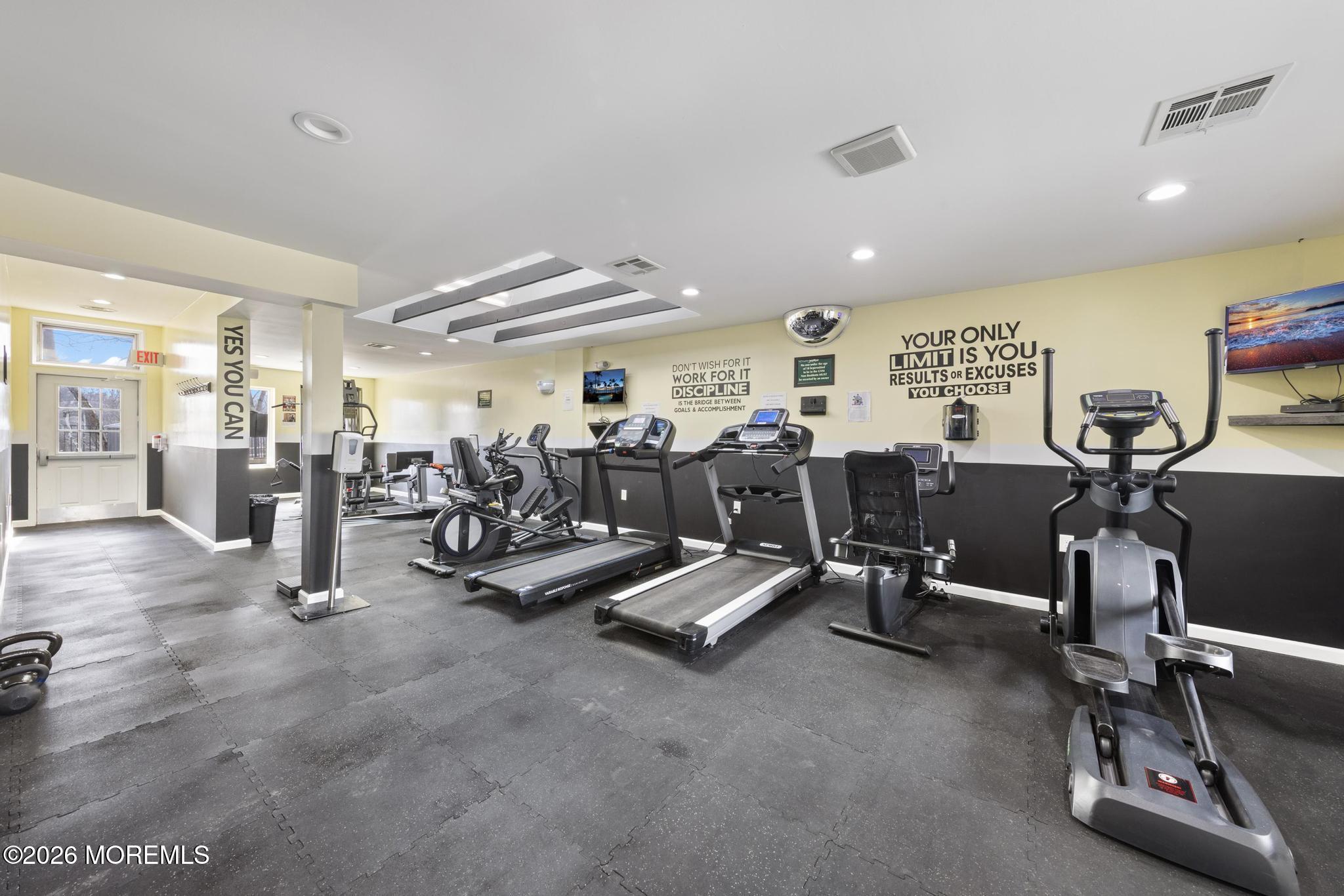 7 Manchester Court Red Bank, NJ 07701 - Photo 30 of 34 7 Manchester Ct (41)