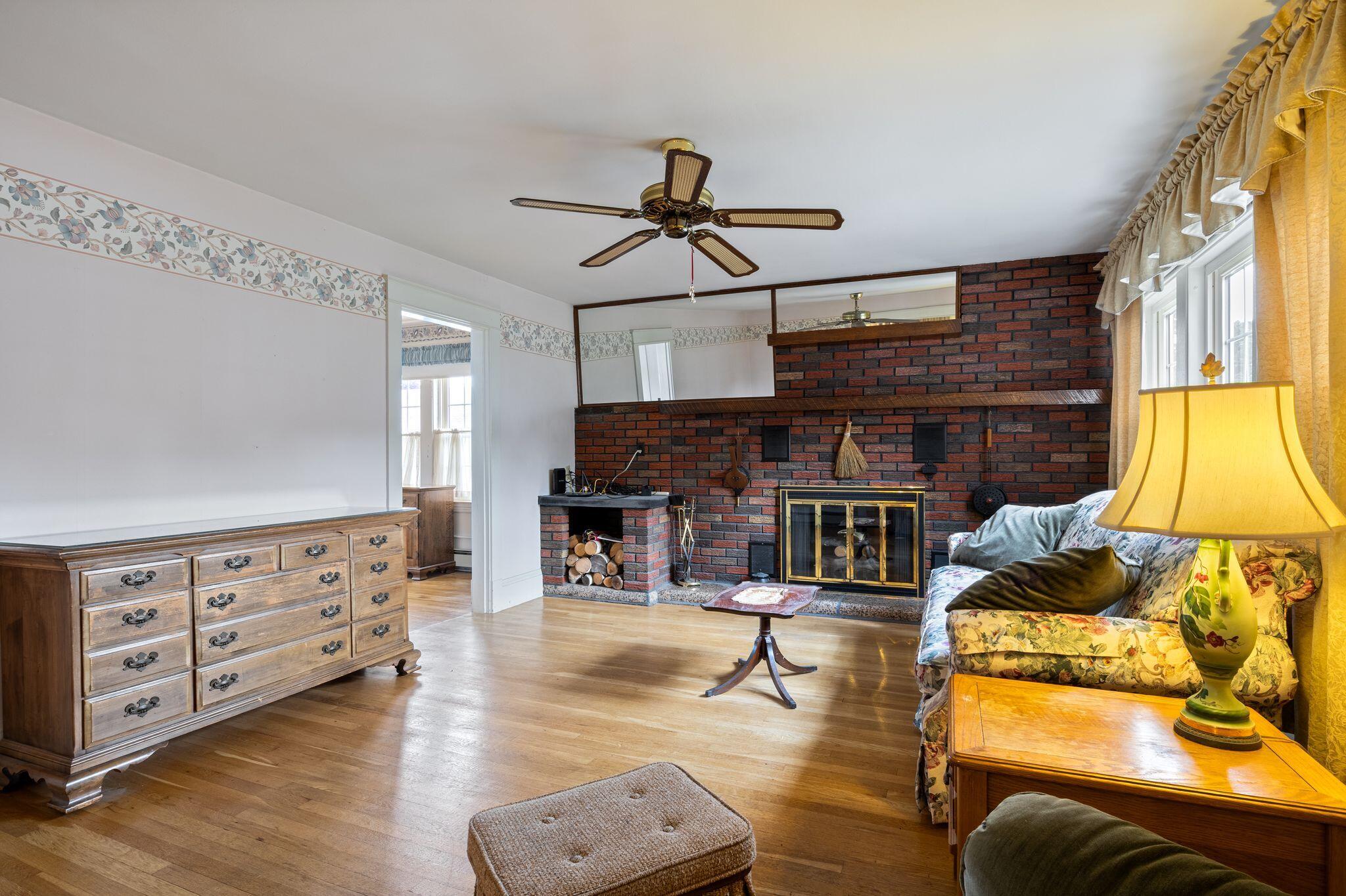 49 Harding Street Biddeford, ME 04005 - Photo 16 of 28 49_Harding_St_07