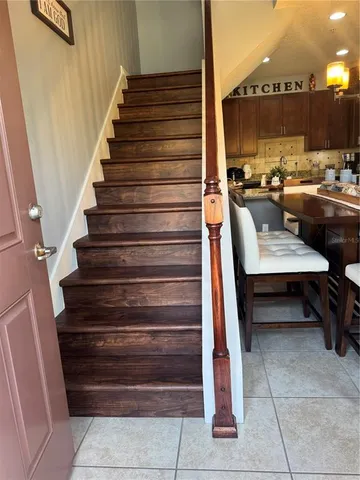 a view of entryway and hall