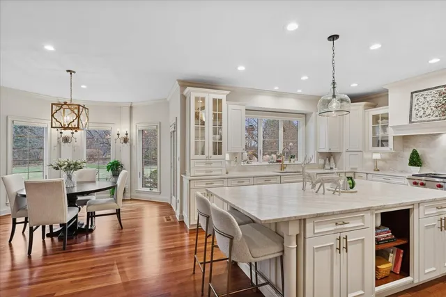 $1,599,000 | 14840 Creekside Path, Green Oaks, IL 60048