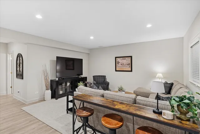 $1,599,000 | 14840 Creekside Path, Green Oaks, IL 60048