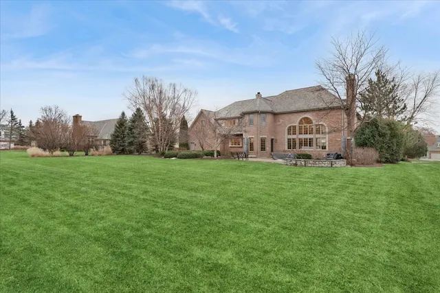 $1,599,000 | 14840 Creekside Path, Green Oaks, IL 60048