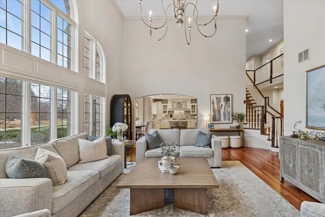 $1,599,000 | 14840 Creekside Path, Green Oaks, IL 60048