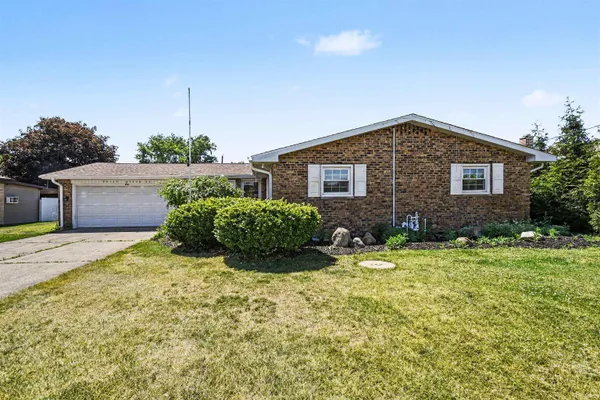 $319,900 | 58125 Beech Road, Osceola, IN 46561