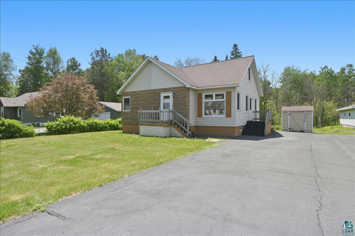 3021 Hutchinson Road Duluth, MN 55811 - Photo 1 of 19