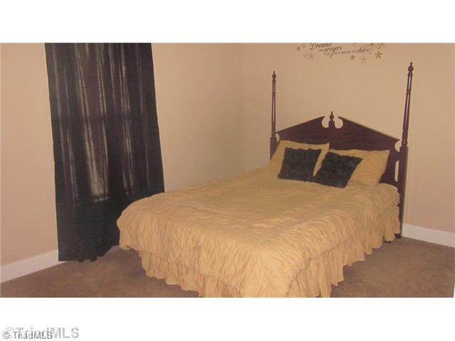 1134 Sandy Cross Road Reidsville, NC 27320 - Photo 14 of 16 2nd Bedroom.
