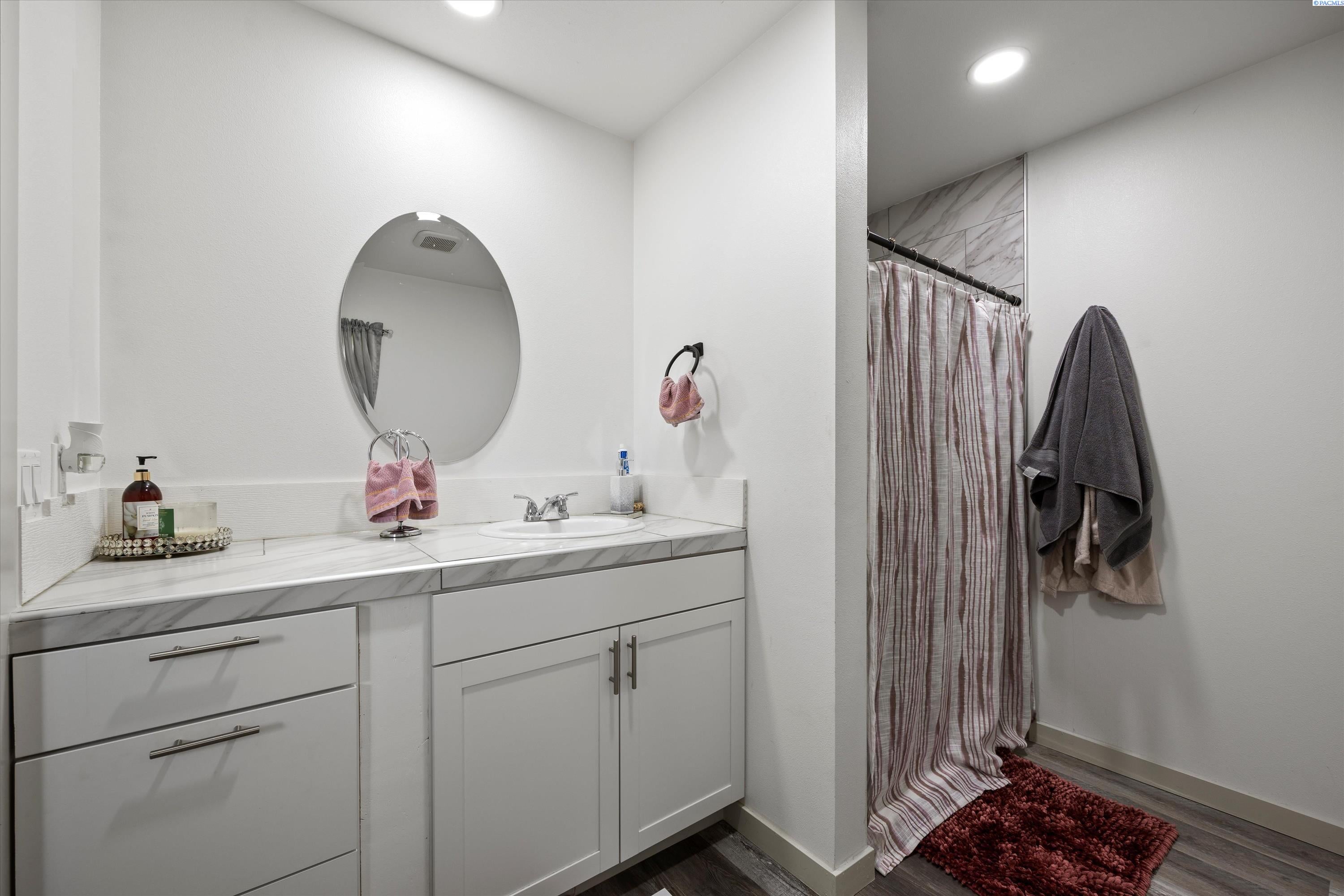 223405 East Cochran Road Kennewick, WA 99337 - Photo 15 of 23 Gallery Image 15