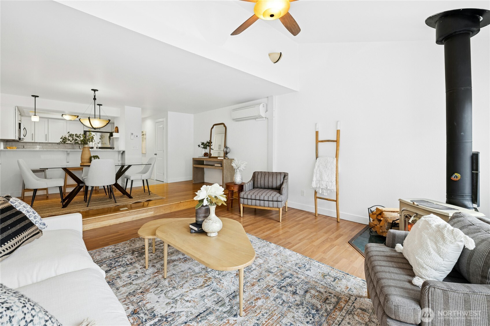 259 Shepard Way Northwest Bainbridge Island, WA 98110 - Photo 4 of 30