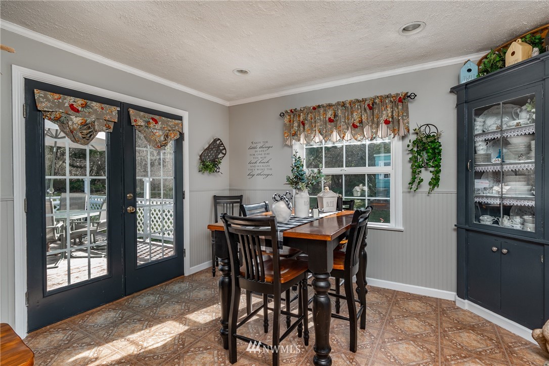1474 North View Road Oak Harbor, WA 98277 - Photo 9 of 40 Gallery Image 9
