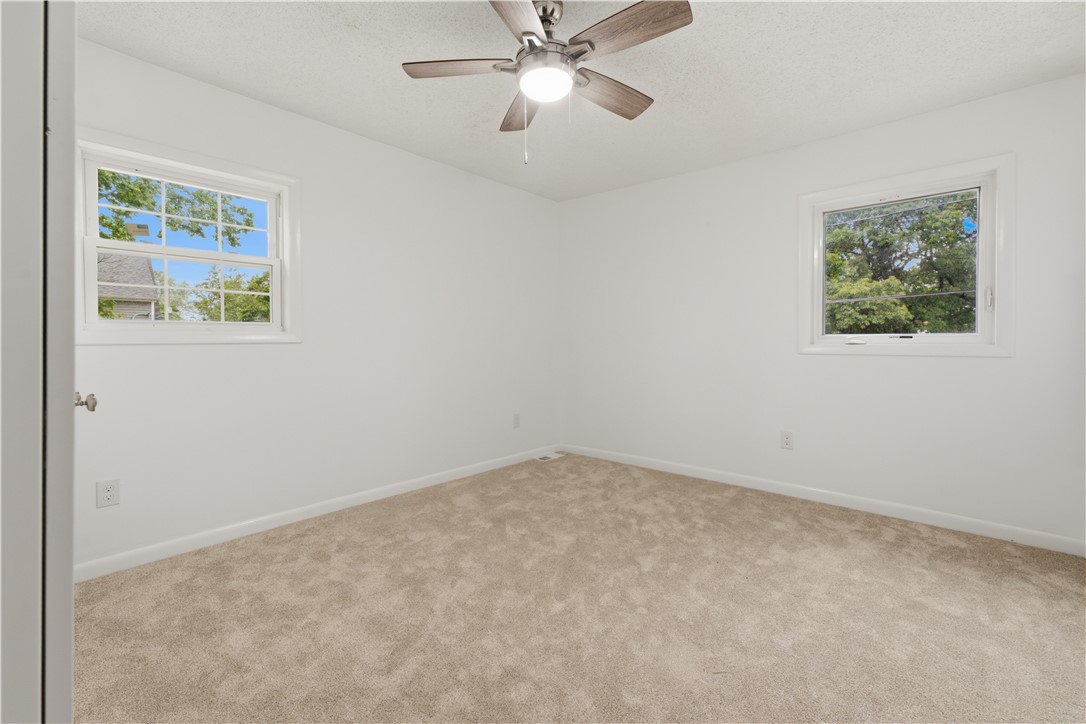 52 Blake Street Warwick, RI 02889 - Photo 20 of 26 Gallery Image 20