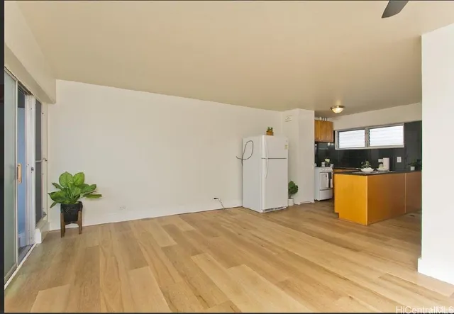 $1,795 | 909 University Avenue, Unit 211, Honolulu, HI 96826