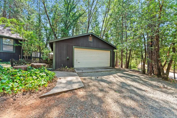 $325,000 | 16907 Cache Lane, Brownsville, CA 95919