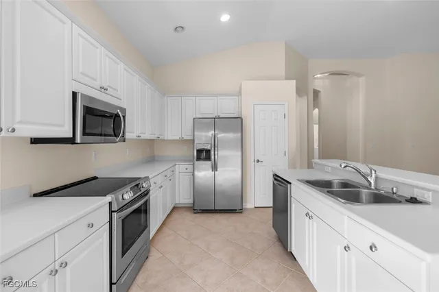 $349,125 | 11970 Bramble Cove Drive, Fort Myers, FL 33905