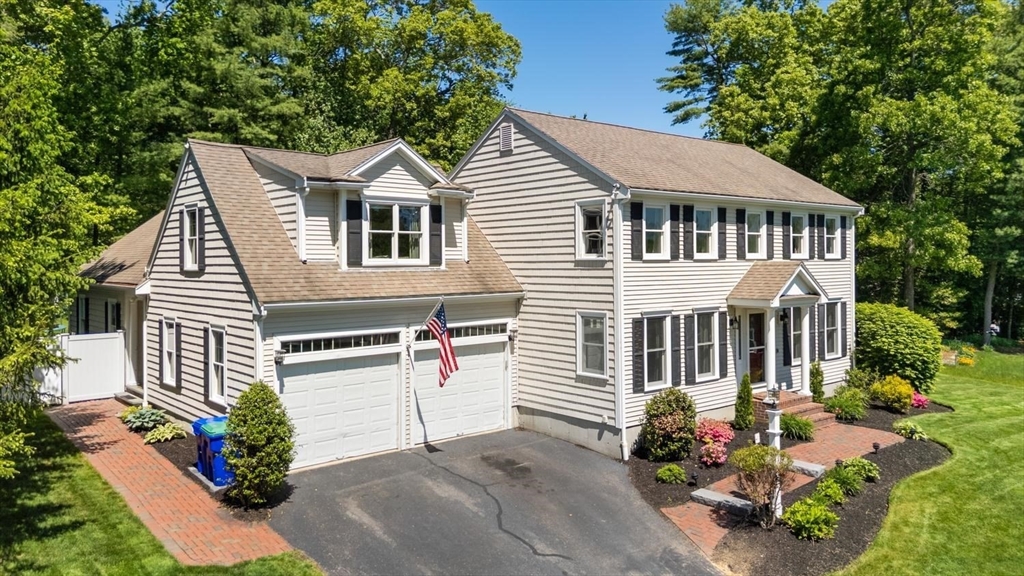 5 Satucket Road Rockland, MA 02370 - Photo 3 of 41