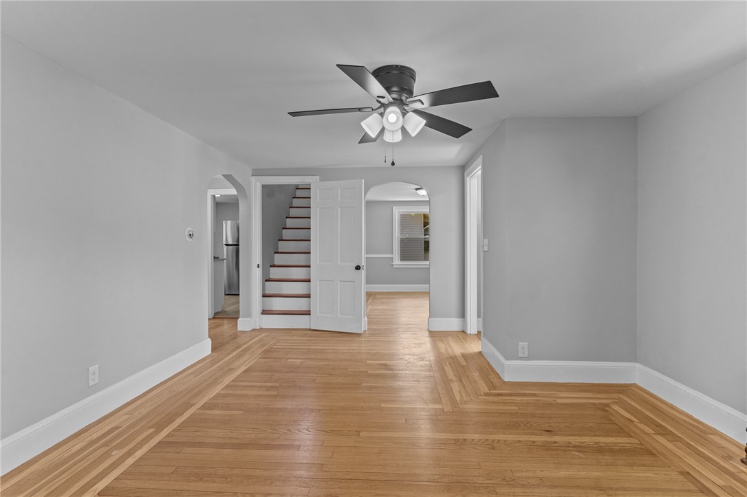 28 Ferrier Drive Warwick, RI 02888 - Photo 16 of 38