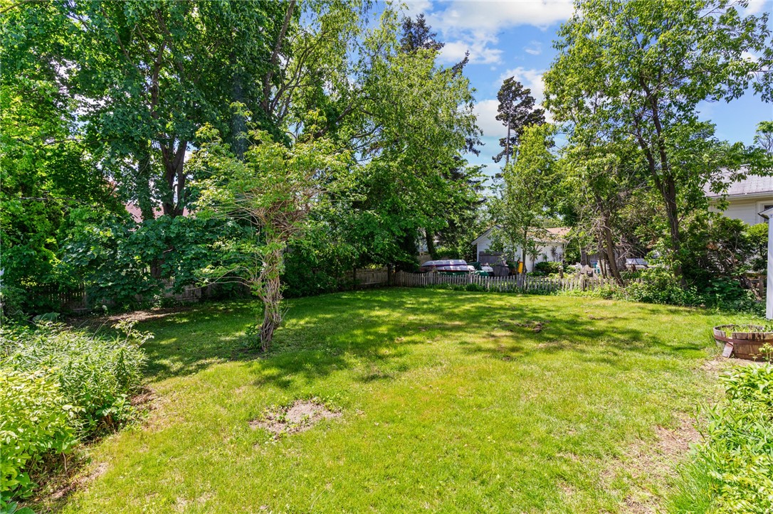 28 Ferrier Drive Warwick, RI 02888 - Photo 31 of 38