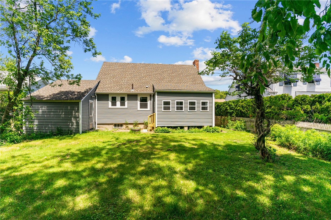 28 Ferrier Drive Warwick, RI 02888 - Photo 35 of 38