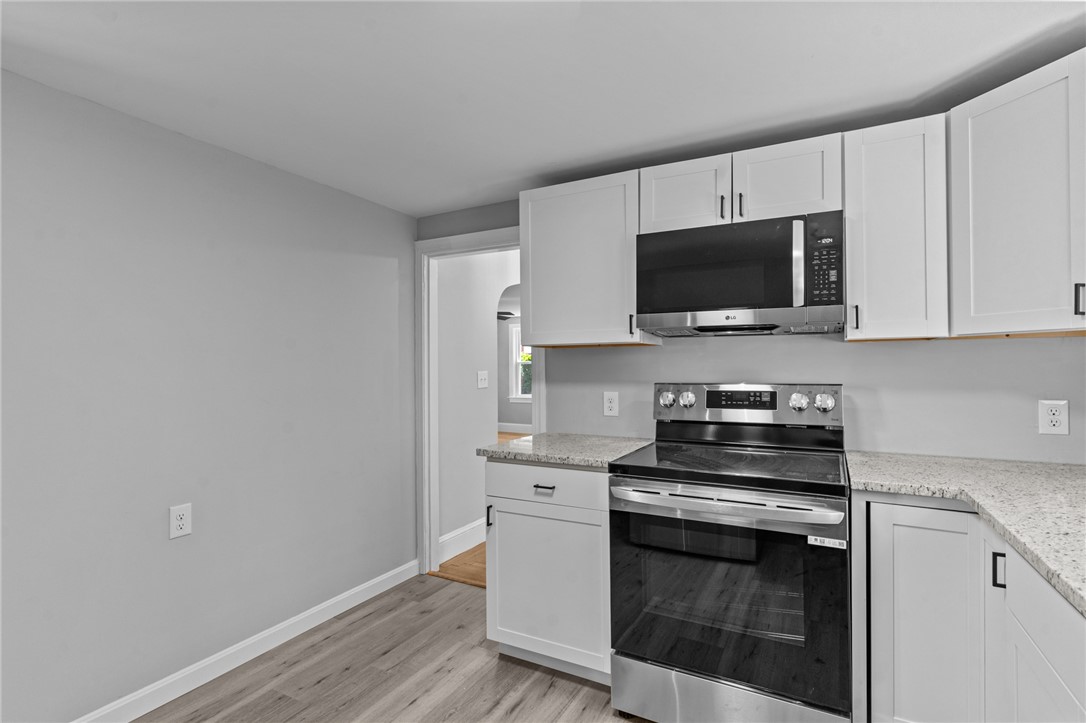 28 Ferrier Drive Warwick, RI 02888 - Photo 6 of 38