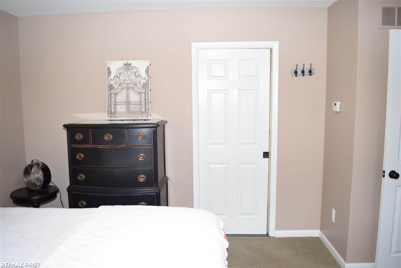 422 Barclay Road Grosse Pointe Farms, MI 48236 - Photo 29 of 41