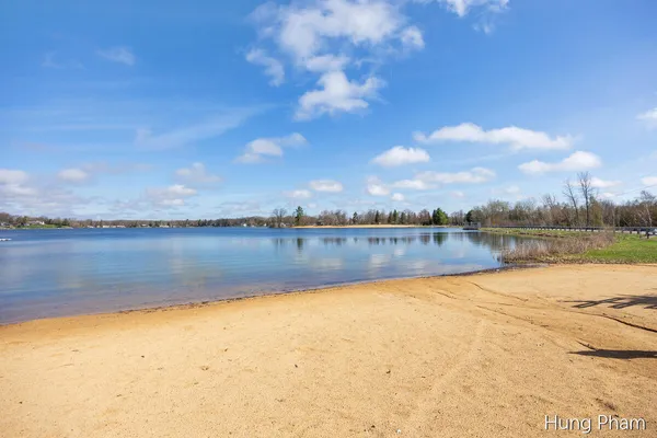 $379,900 | 7724 West Lake Drive, Stanwood, MI 49346