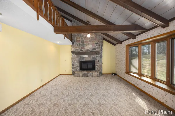 $379,900 | 7724 West Lake Drive, Stanwood, MI 49346