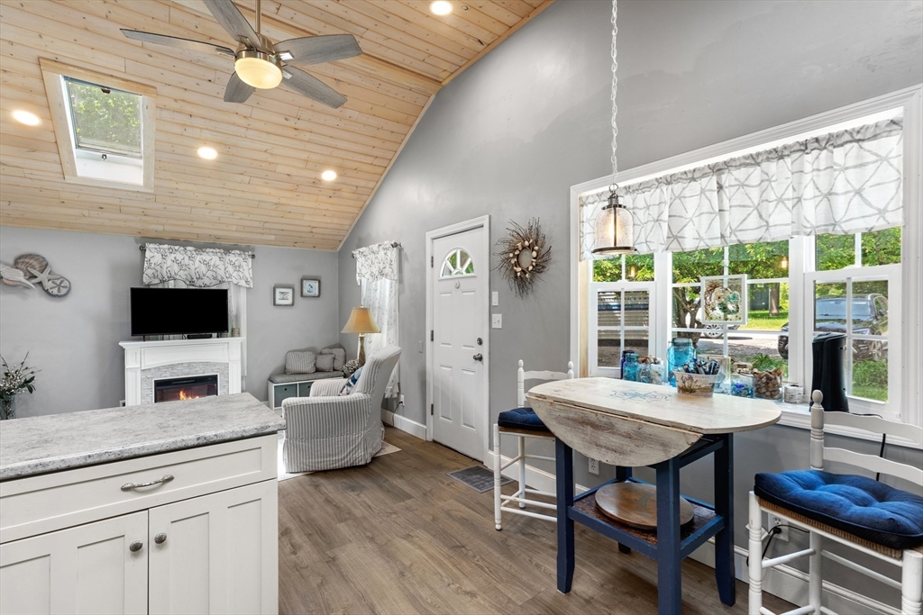 9 Shore Garden Road Hull, MA 02045 - Photo 15 of 39