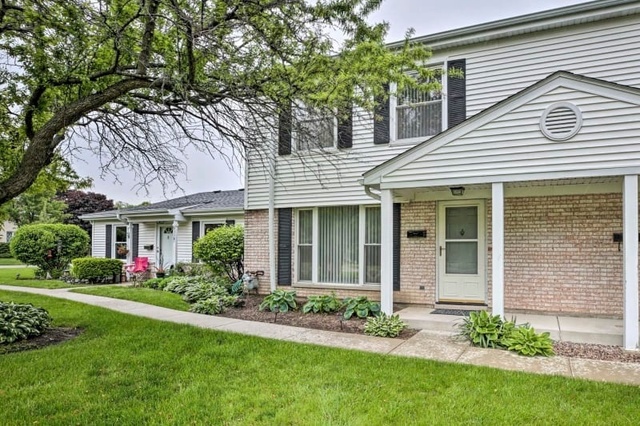 837 Pahl Road, Unit 837 Elk Grove Village, IL 60007 - Photo 1 of 26