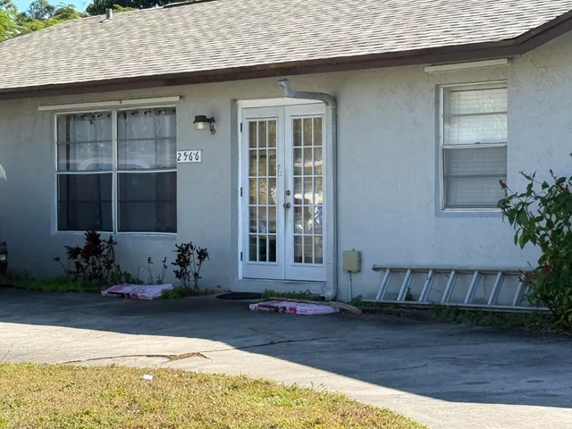 $2,900 | 2566 Southeast Bonita Street, Stuart, FL 34997