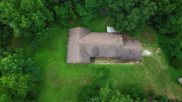 a view of an outdoor space and a yard