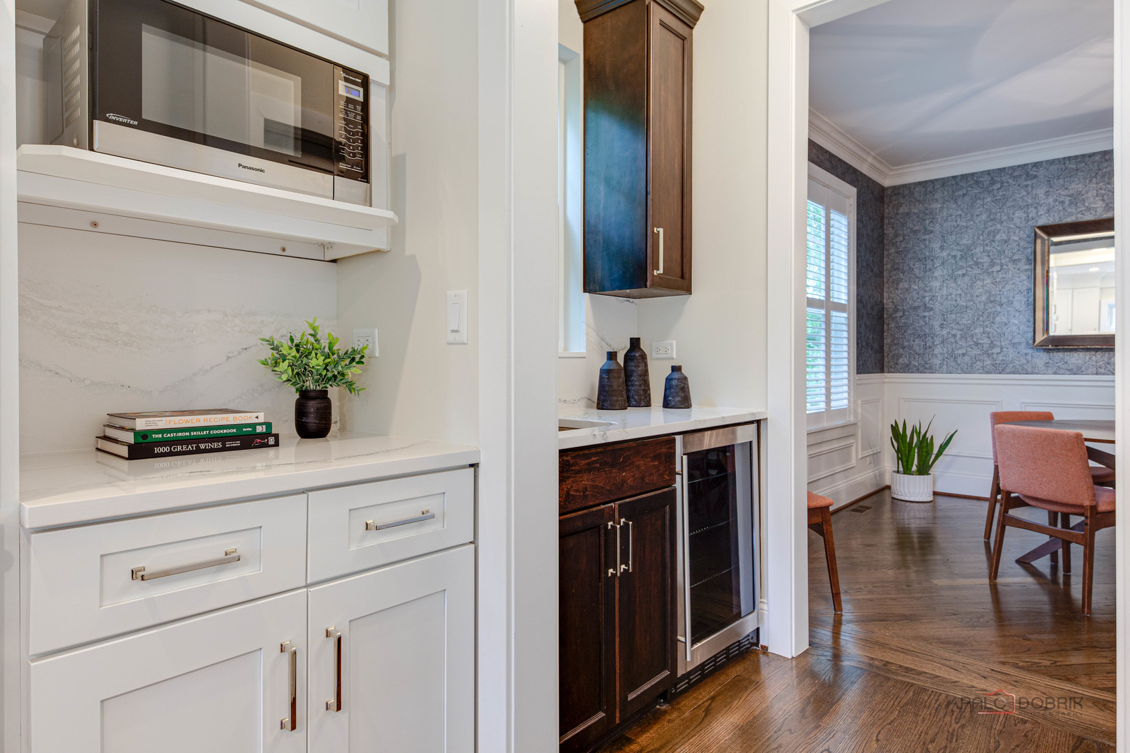 192 Gage Road Riverside, IL 60546 - Photo 14 of 56 a kitchen with appliances and cabinets