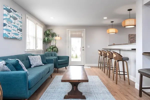 $1,750,000 | 28 Palm Beach Avenue, Narragansett, RI 02882