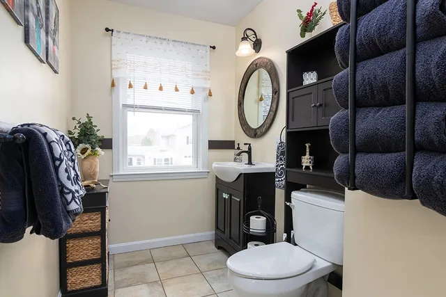 $1,750,000 | 28 Palm Beach Avenue, Narragansett, RI 02882