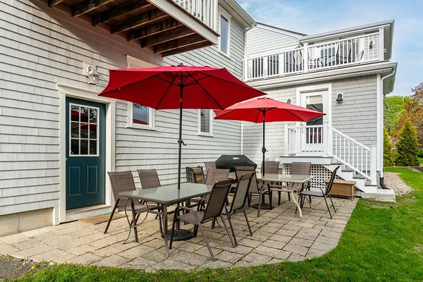 $1,750,000 | 28 Palm Beach Avenue, Narragansett, RI 02882