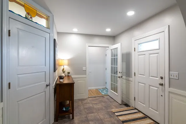 $1,750,000 | 28 Palm Beach Avenue, Narragansett, RI 02882