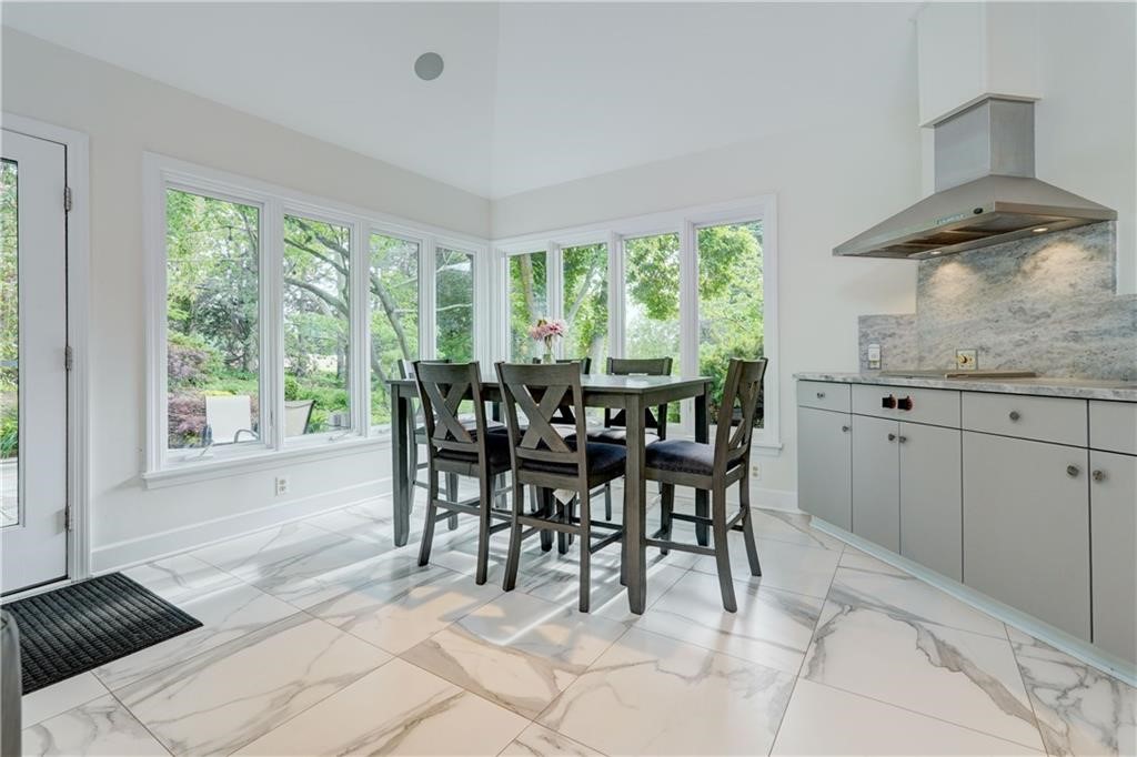 157 West Jefferson Road Pittsford, NY 14534 - Photo 9 of 41