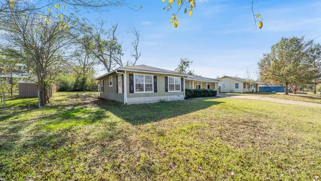 $1,700 | 403 Prairieville Street, Canton, TX 75103