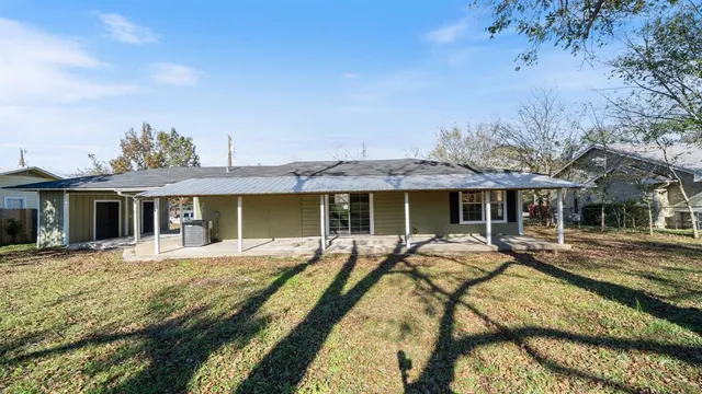 $1,700 | 403 Prairieville Street, Canton, TX 75103