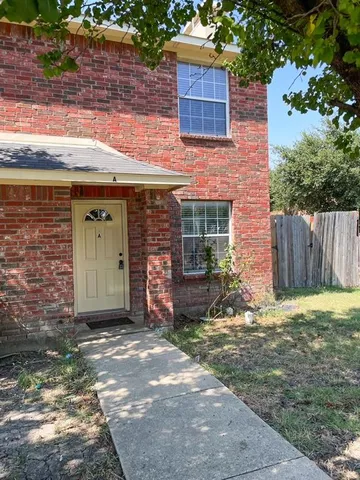 $1,950 | 2704 Clemson Circle, Unit A, Rowlett, TX 75088