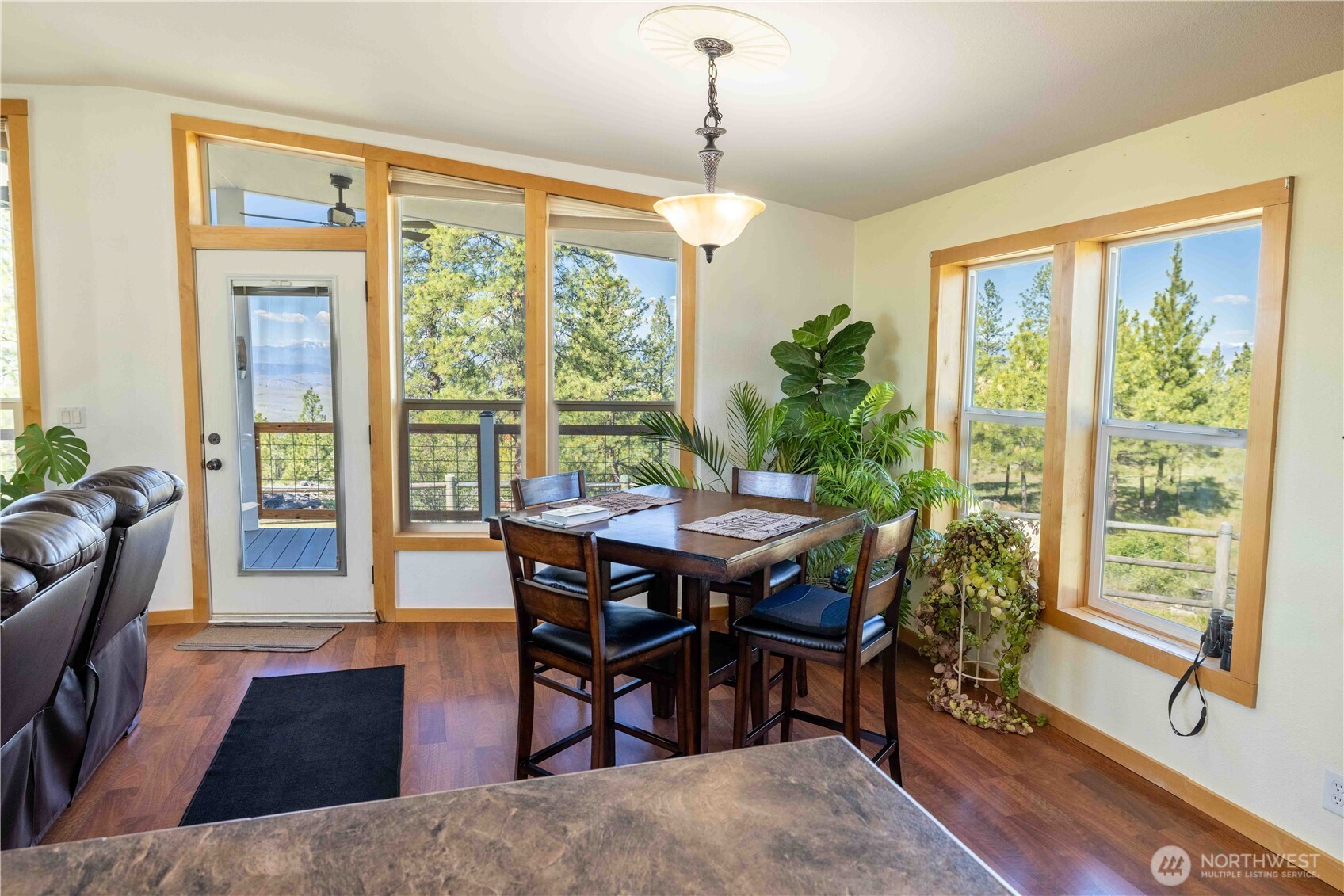 23 Razor Road Tonasket, WA 98855 - Photo 4 of 33