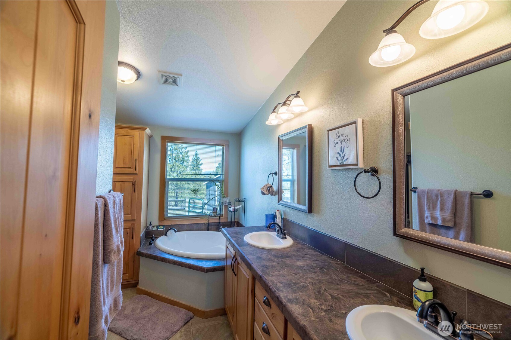 23 Razor Road Tonasket, WA 98855 - Photo 10 of 33