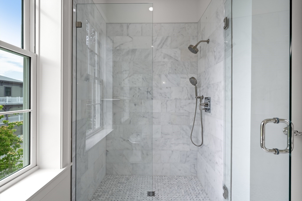 64 Pleasant Street, Unit B Marblehead, MA 01945 - Photo 34 of 37