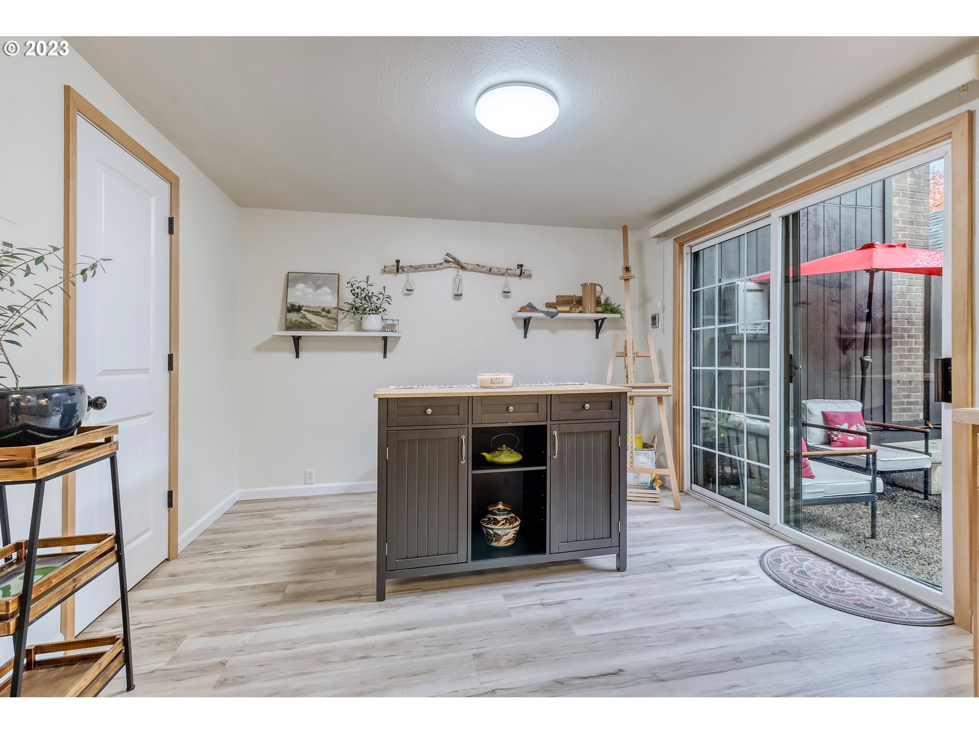 109 Westbrook Way Eugene, OR 97405 - Photo 13 of 36 a living room with furniture and a fireplace