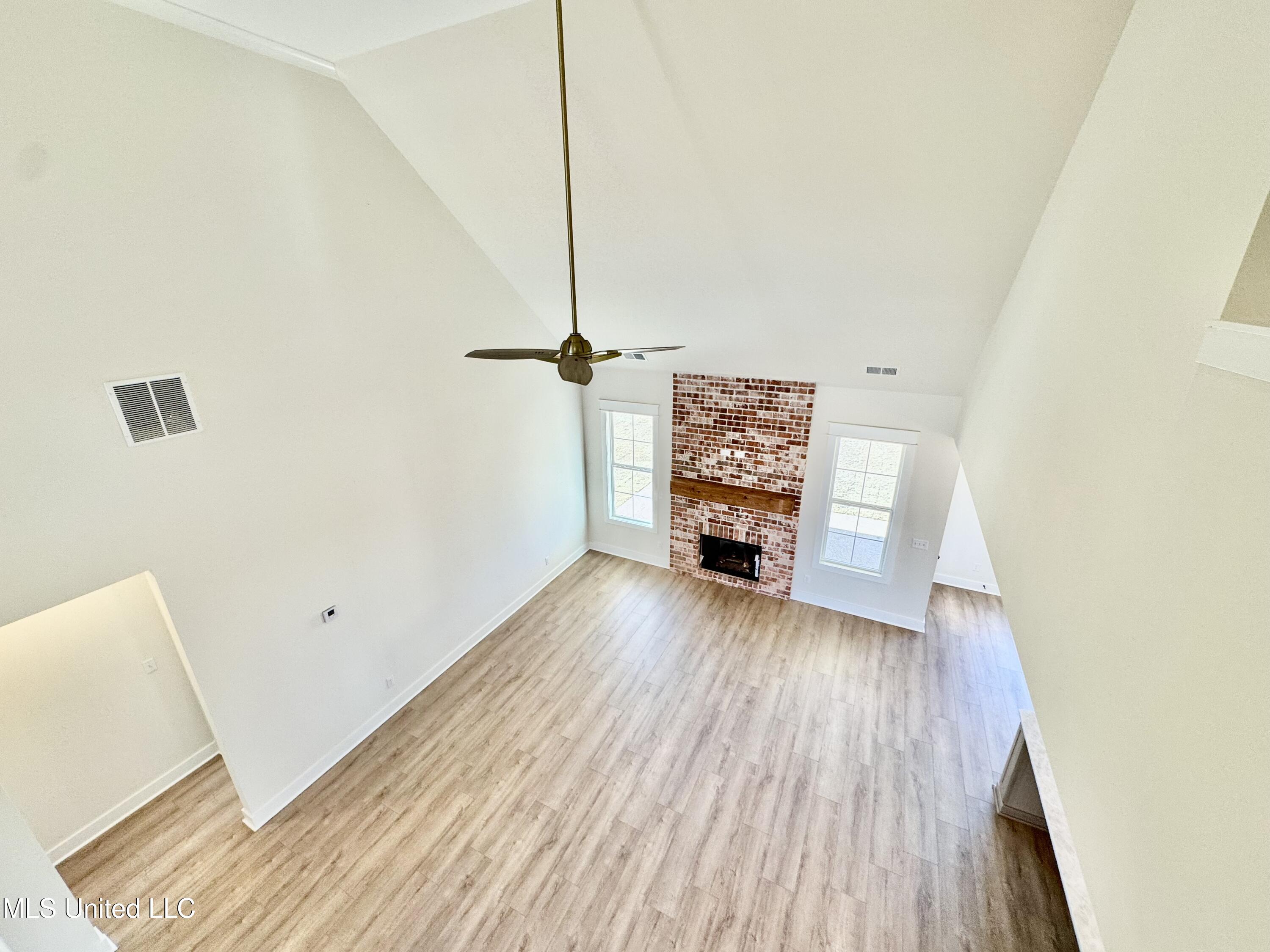 1755 Bakersfield Way Nesbit, MS 38651 - Photo 12 of 41 IMG_4674