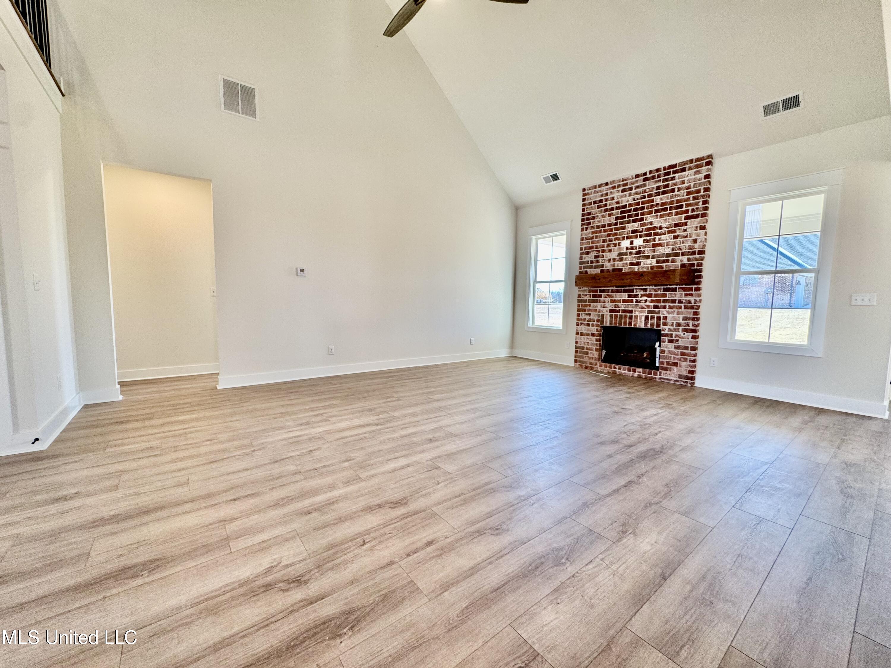 1755 Bakersfield Way Nesbit, MS 38651 - Photo 13 of 46 IMG_4682