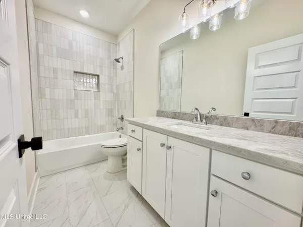 $545,000 | 1755 Bakersfield Way, Nesbit, MS 38651
