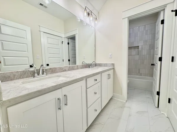 $545,000 | 1755 Bakersfield Way, Nesbit, MS 38651