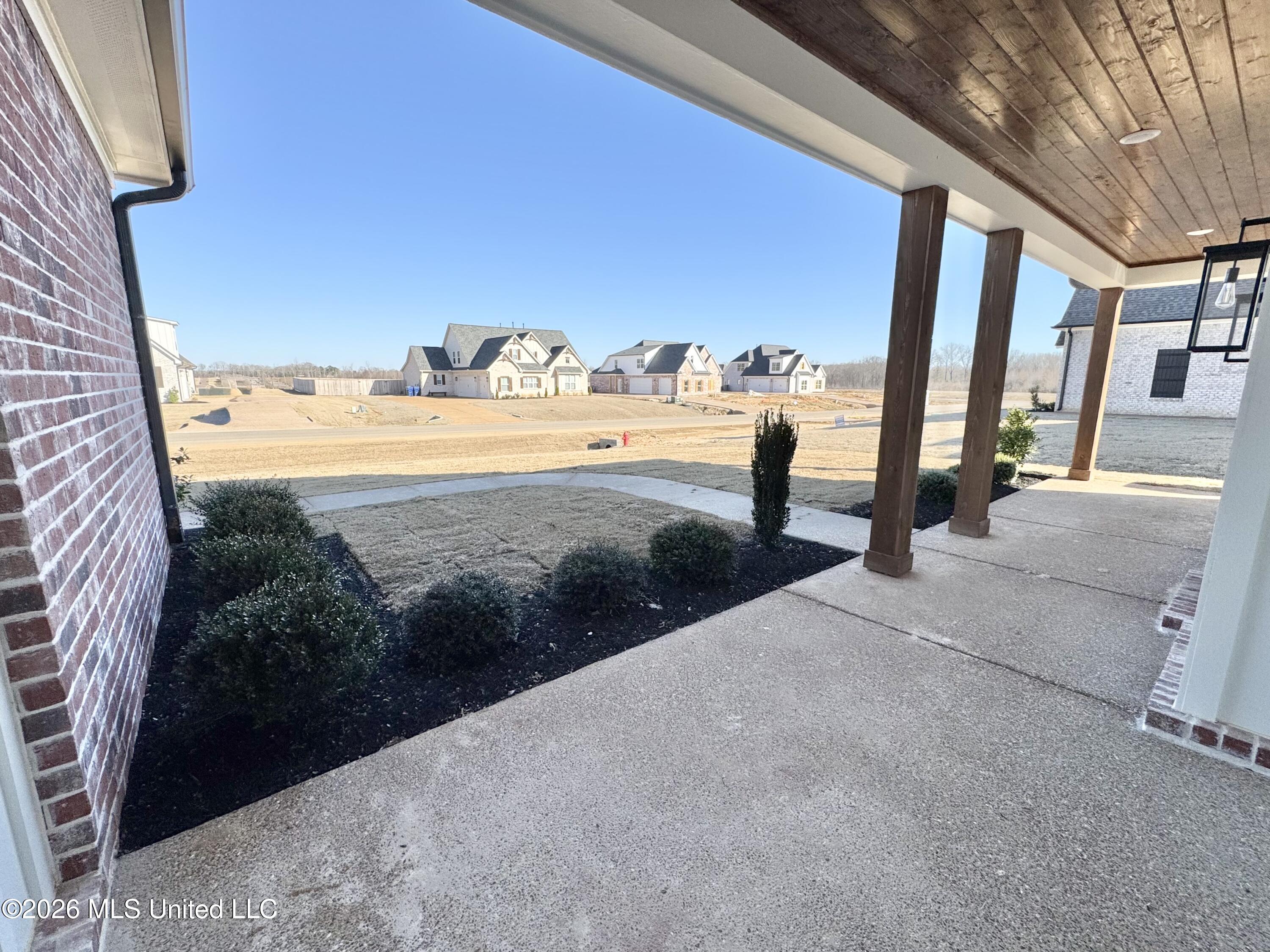 1755 Bakersfield Way Nesbit, MS 38651 - Photo 4 of 46 IMG_5485