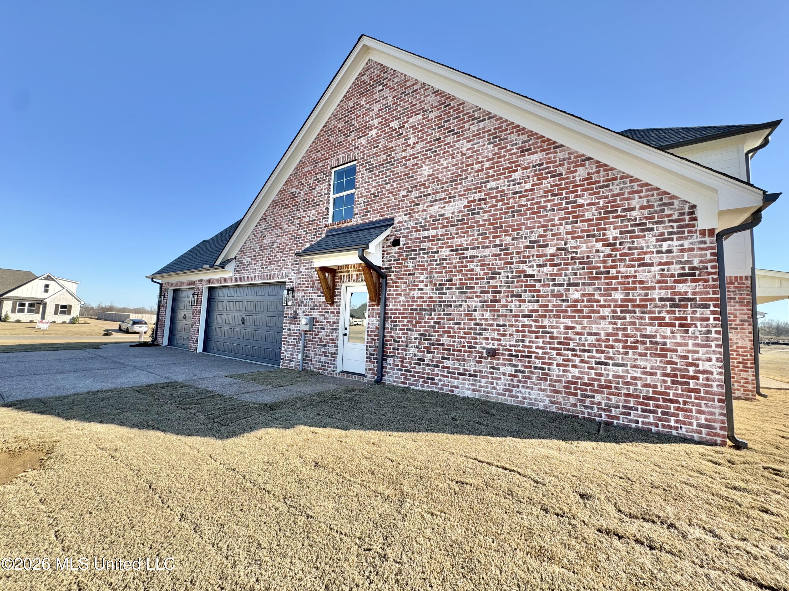 1755 Bakersfield Way Nesbit, MS 38651 - Photo 7 of 46 IMG_5488